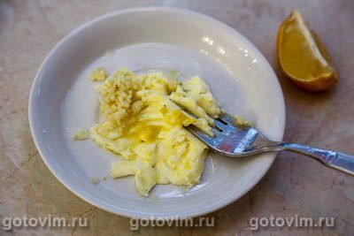 Шницель из свинины под чесночным соусом