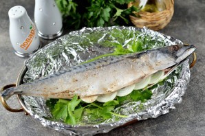 Скумбрия с петрушкой в духовке