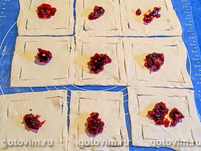 Слойки с яблоками и вареньем Слойки с яблоками и вареньем