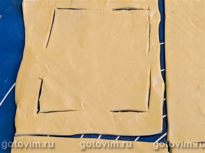 Слойки с яблоками и вареньем Слойки с яблоками и вареньем