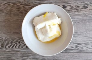 Слойки с творогом и малиной