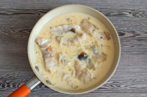 Судак в омлете