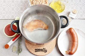 Суп из нута с копченостями