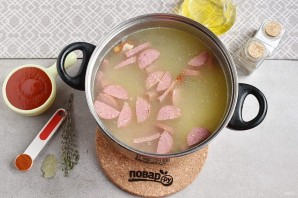 Суп из нута с копченостями