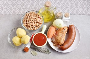 Суп из нута с копченостями