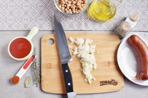 Суп из нута с копченостями