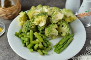 Суп-пюре из спаржи и брокколи Суп-пюре из спаржи и брокколи