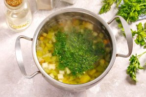 Суп с сельдереем и зеленым перцем