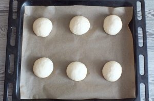 Ватрушки с клюквой