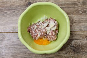 Запеканка из кабачков с фаршем и рисом