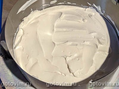 Апельсиновый торт из слоеного теста со взбитыми сливками Апельсиновый торт из слоеного теста со взбитыми сливками