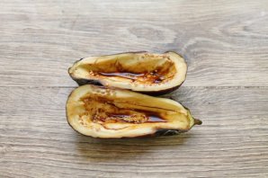 Баклажаны с брынзой и помидорами в духовке