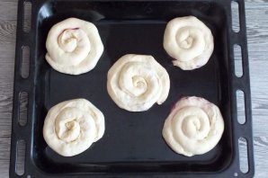 Булочки с ежевикой