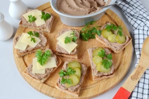 Бутерброды с паштетом