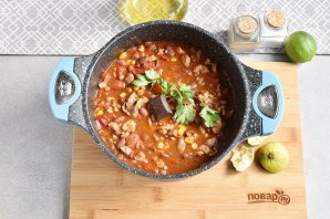 Чили кон карне