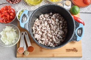 Чили кон карне