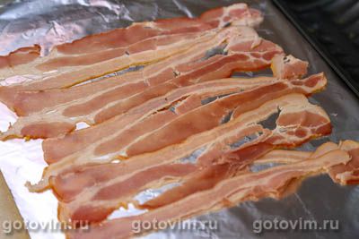 «Фальшивый заяц» - мясной рулет в беконе и с вареными яйцами 