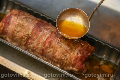 «Фальшивый заяц» - мясной рулет в беконе и с вареными яйцами 