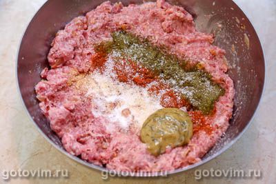 «Фальшивый заяц» - мясной рулет в беконе и с вареными яйцами 