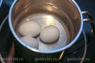 «Фальшивый заяц» - мясной рулет в беконе и с вареными яйцами 