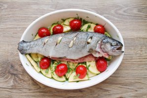 Форель с кабачками в духовке