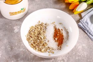 Яблоки запеченные с овсянкой и корицей