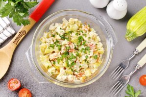 Кабачки с яйцом и помидорами в духовке