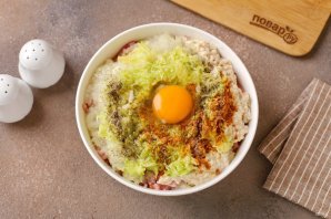 Котлеты из кролика с кабачком