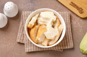 Котлеты из кролика с кабачком