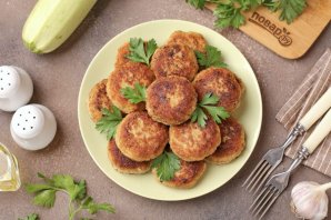 Котлеты из кролика с кабачком