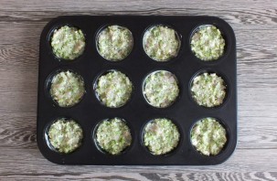 Куриные маффины с брокколи