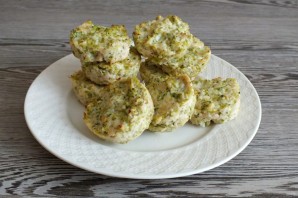 Куриные маффины с брокколи