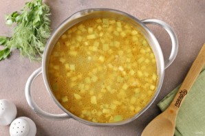 Куриный суп с цукини