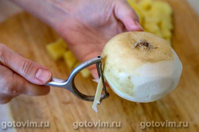 Куриный суп с репой и сельдереем Куриный суп с репой и сельдереем