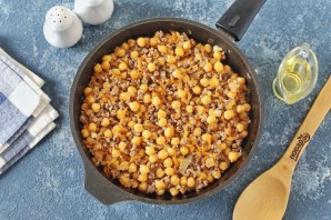 Нут с фаршем