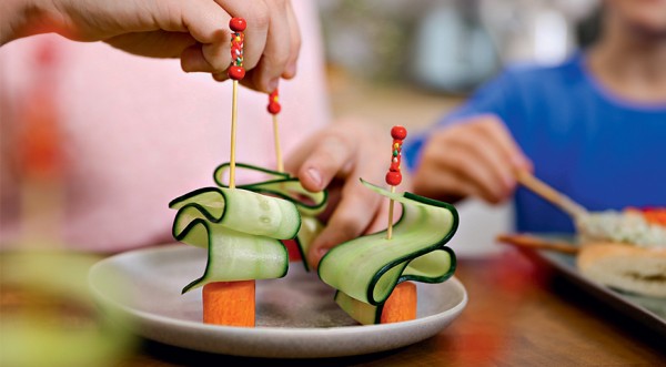 Огуречные елочки, пошаговый рецепт с фото Огуречные елочки, пошаговый рецепт с фото