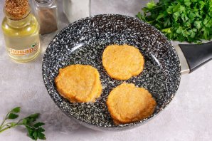 Оладьи из икры карпа