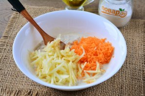 Овсяные оладьи с яблоком и морковью