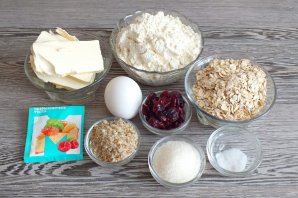 Печенье с вяленой клюквой