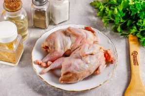 Перепела на вертеле в духовке