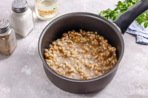 Перловка с тушенкой