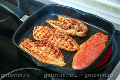 Пицца с курицей буффало и сыром с голубой плесенью