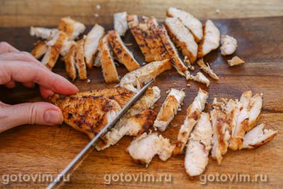 Пицца с курицей буффало и сыром с голубой плесенью