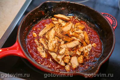 Пицца с курицей буффало и сыром с голубой плесенью