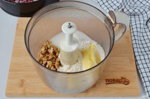 Пирог с клюквой и штрейзельной крошкой