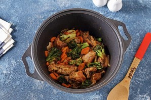 Рагу из курицы с овощами