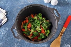 Рагу из курицы с овощами