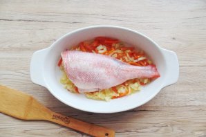 Рыба с сельдереем в духовке