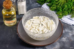 Салат из языка и сельдерея