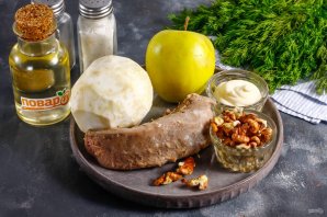 Салат из языка и сельдерея